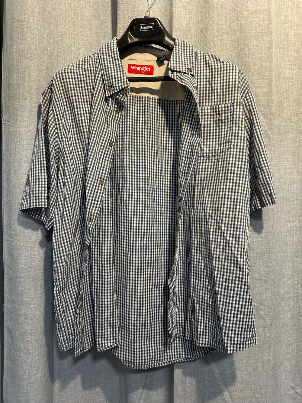 Haggar Men’s Navy and White Gingham Short-Sleeve Button-Down Shirt
